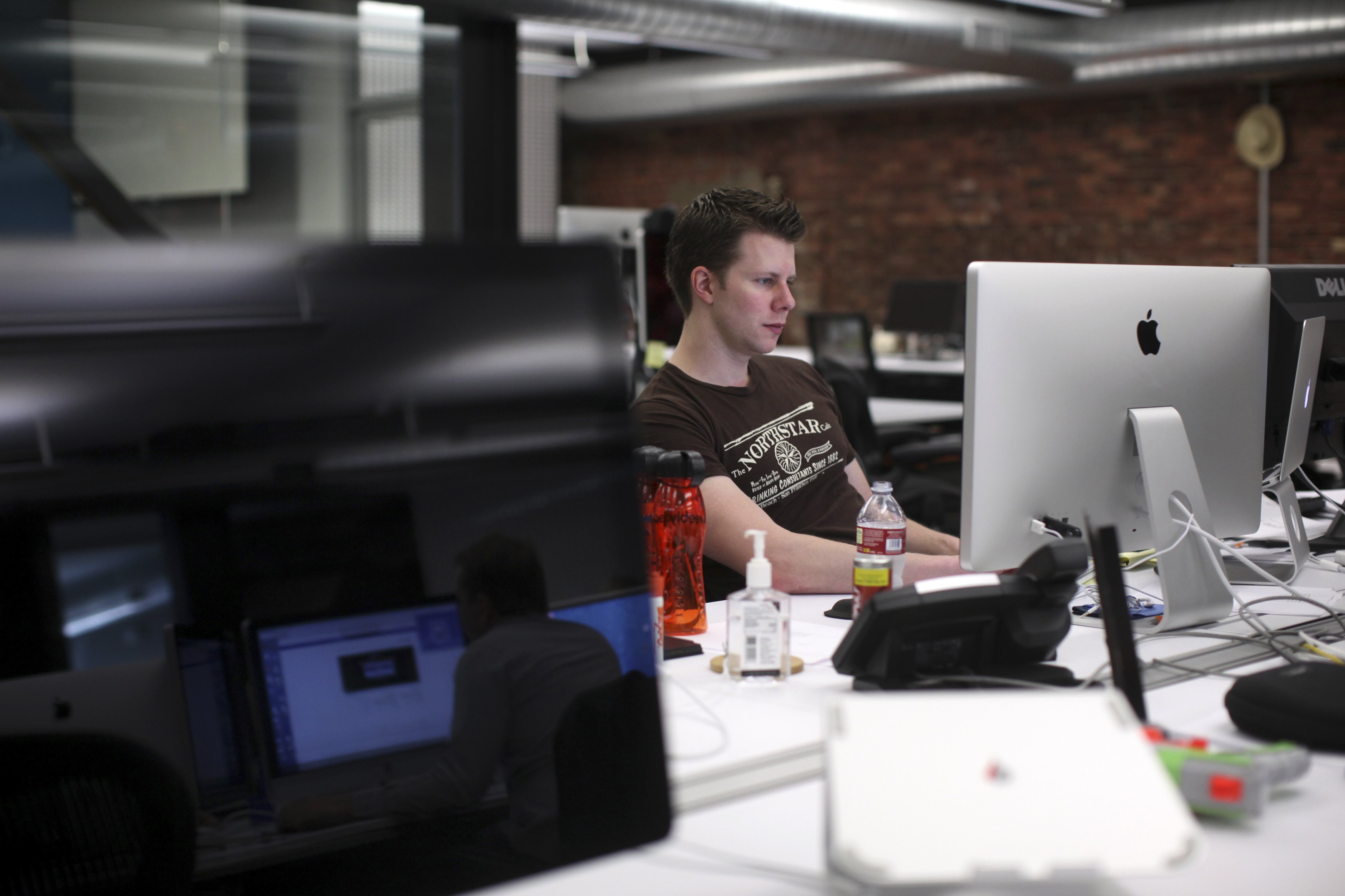 Το 10,1% των ελληνικών επιχειρήσεων δεν χρησιμοποιεί Η/Υ