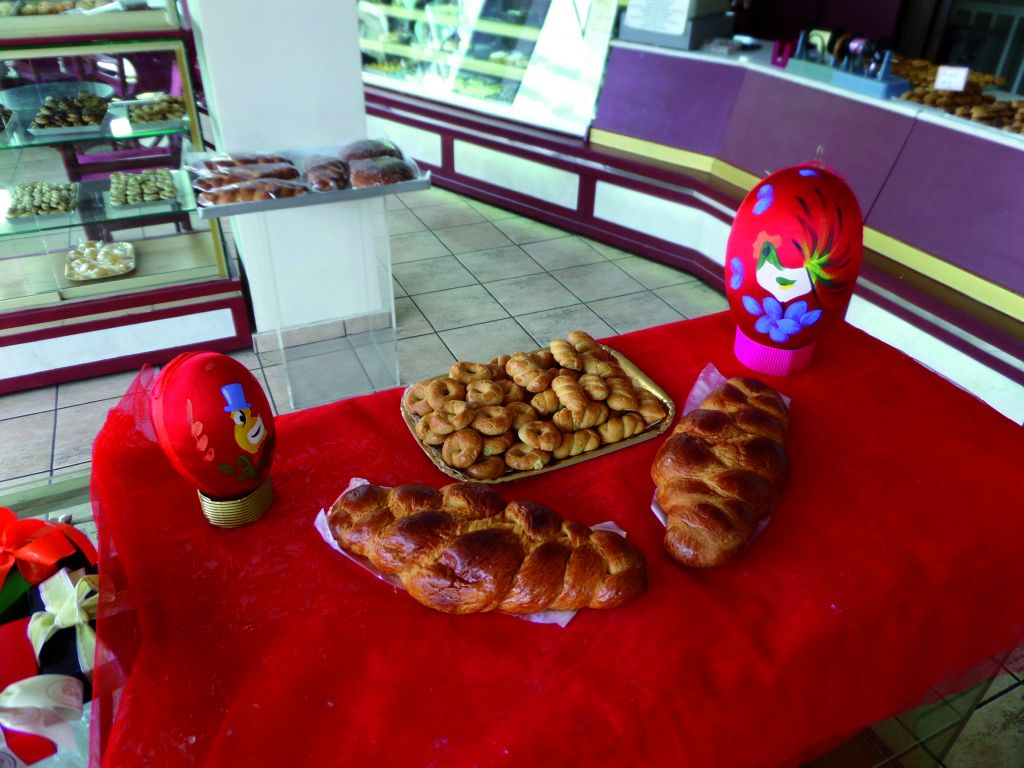 Το τσουρέκι της Εύης