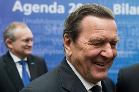 Από τον Σρέντερ θα εκπροσωπηθεί το Βερολίνο στην κηδεία του Φιντέλ Κάστρο