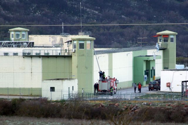 Felony charges brought against prison guards for Kareli murder | tovima.gr