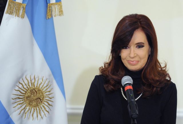 President of Argentina congratulates Greek people for Sunday’s ‘No’