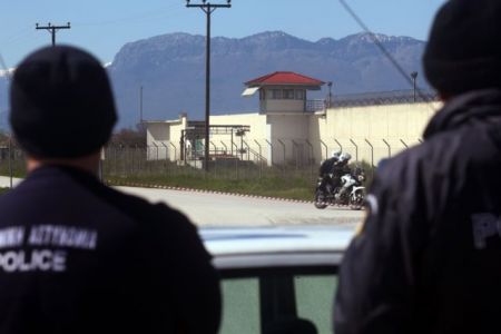 Στη Νιγρίτα ψάχνουν οι «αδιάφθοροι» το μυστικό του θανάτου του Καρέλι