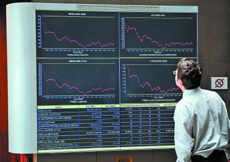 Ενα φάντασμα πλανάται πάνω από τις τράπεζες