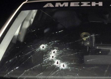 Ανταλλαγή πυροβολισμών στην Λεμεσό – Δύο αστυνομικοί τραυματίες