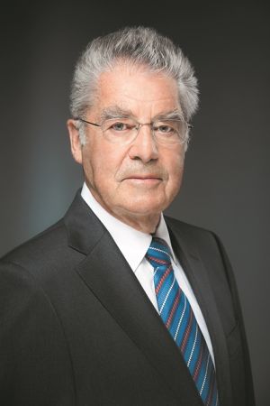 Χάιντς Φίσερ: «Είναι ντροπή για την Ευρώπη η στάση της στο Προσφυγικό»