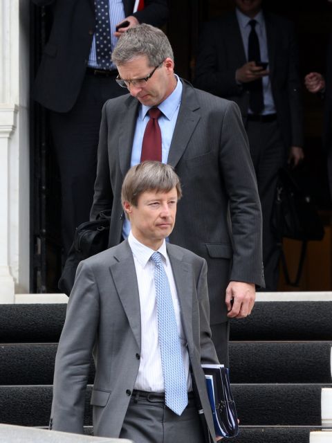 Το δημοσιονομικό κενό οδηγεί σε νέα μέτρα την τριετία 2015-2017