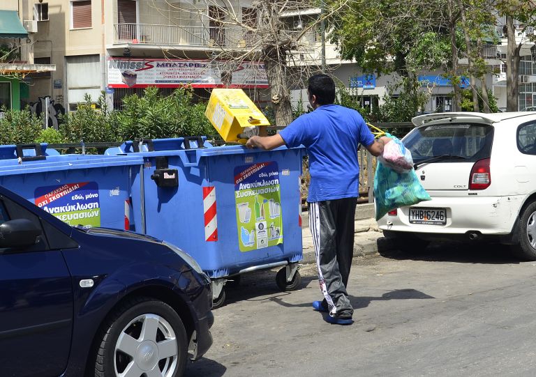Αποτύπωμα ακόμη και στην ανακύκλωση αφήνει η κρίση | tovima.gr