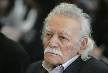 Μ. Γλέζος: «Η διολίσθηση του ΣΥΡΙΖΑ έγινε με τα κόκκινα χαλιά»