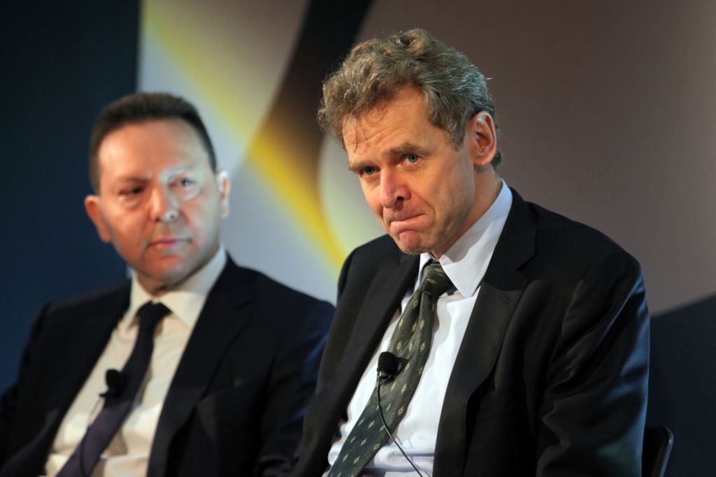 Ολα είναι ανοιχτά με την τρόικα