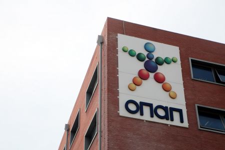 Ο ΟΠΑΠ ανεβάζει τους τόνους για το μονοπώλιο στο ιντερνετικό στοίχημα