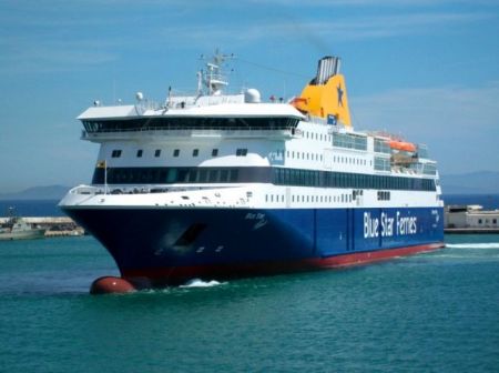 Σε εξέλιξη η διαδικασία αποκόλλησης του Blue Star Patmos