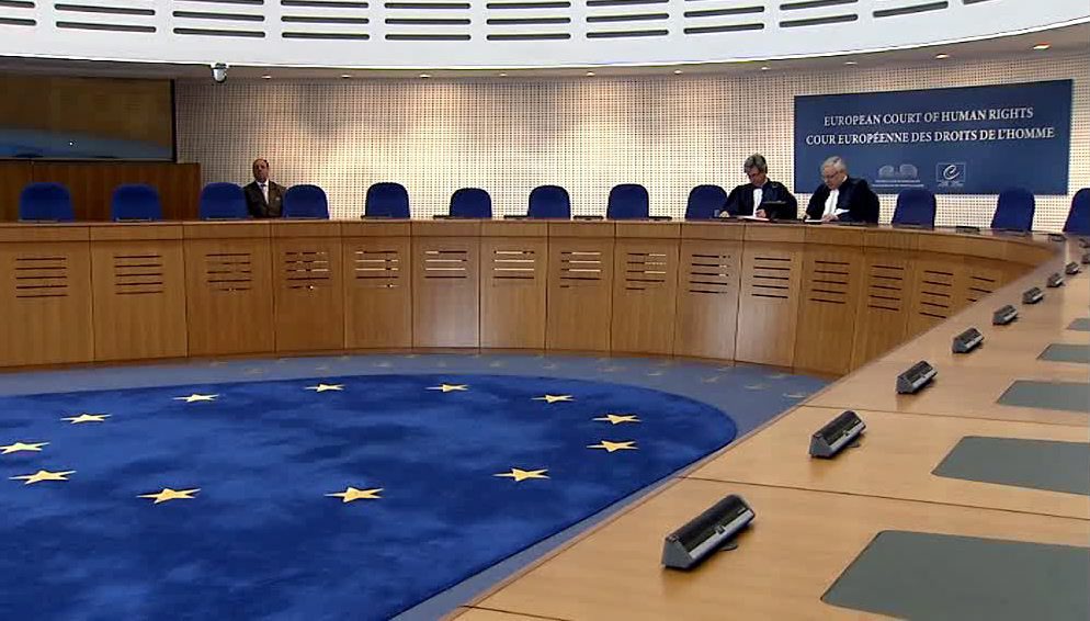 Ευρωδικαστήριο: Η Βρετανία δεν μπορεί να ζητεί βίζα από πολίτες της ΕΕ