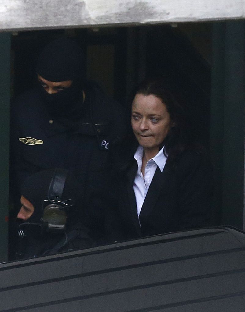 Αντιδράσεις από την εμφάνιση της Τσέπε στη δίκη των νεοναζιστών