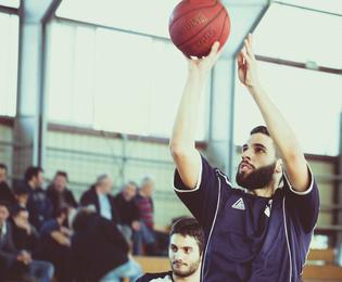 Εχασε τη ζωή του σε τροχαίο ο αθλητής του μπάσκετ Νίκος Γραμματόπουλος