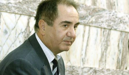 Θ.Κατσανέβας εναντίον της Wikipedia για τον χαρακτηρισμό «όνειδος»