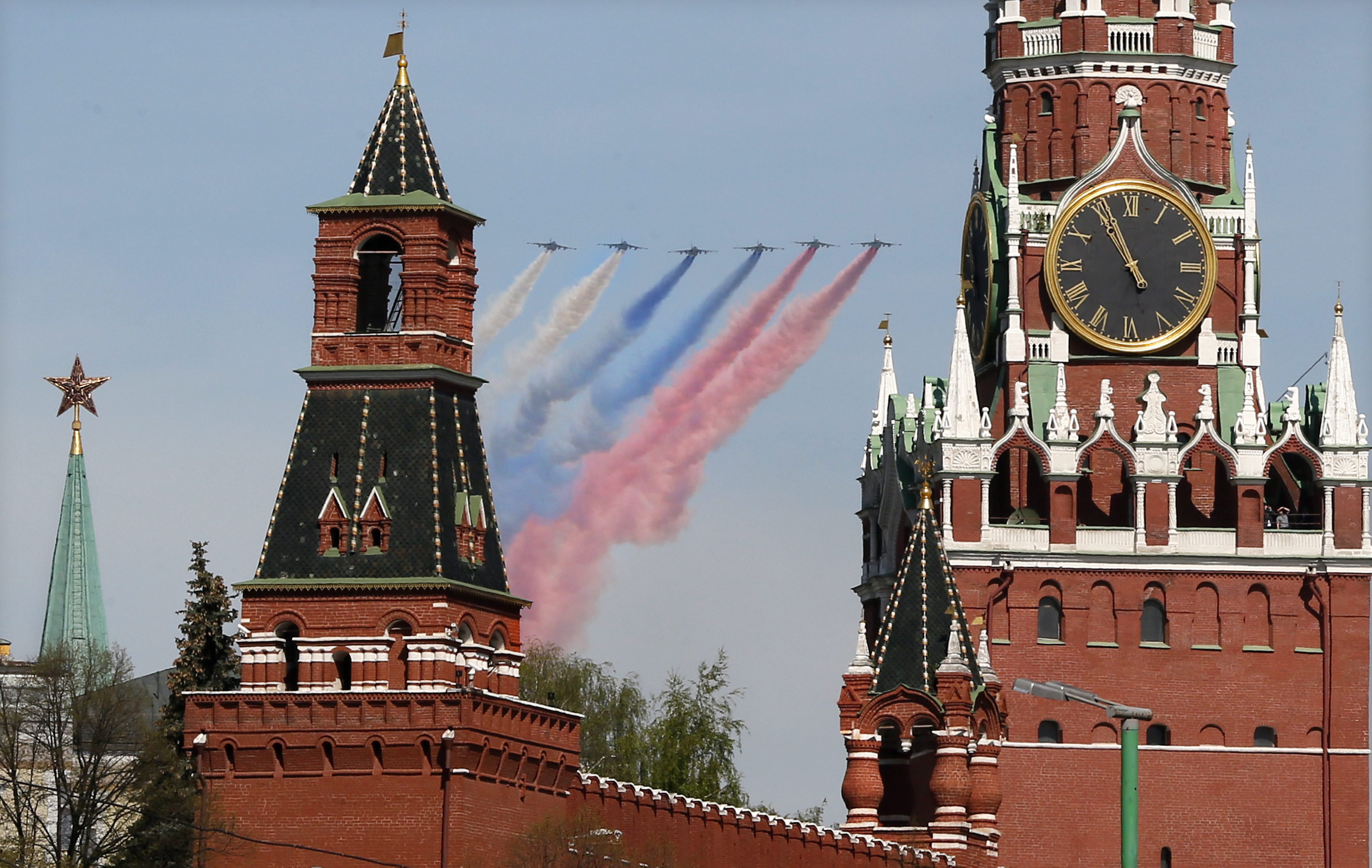 H Ρωσία αλλάζει γνώμη για τη μόνιμη θερινή ώρα