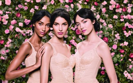 Ο Dolce & Gabbana ανοίγει ένα κεφάλαιο στην ιστορία του