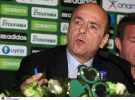 Ο Γιάννης Αλαφούζος παρουσιάζει τη νέα… «Λεωφόρο»