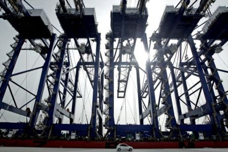 Σε λειτουργία το κέντρο διανομής της Huawei στον Πειραιά