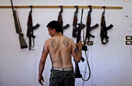 Από τα σαλόνια της Δύσης στα σφαγεία του τζιχάντ