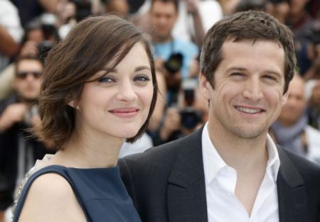 Γκιγιόμ Κανέ: Η βλακεία και το μίσος ενέπλεξαν τη Μαριόν στο διαζύγιο Πιτ-Τζολί