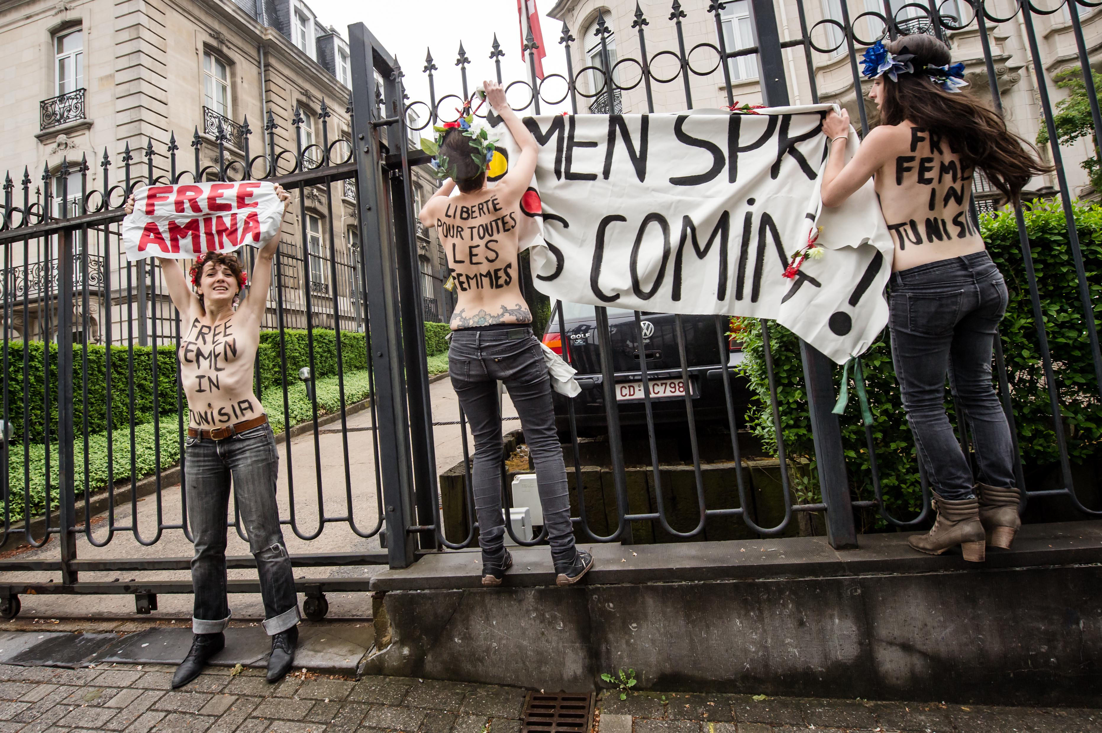 Τυνησία: Δικάζονται στις 5 Ιουνίου οι ακτιβίστριες της Femen
