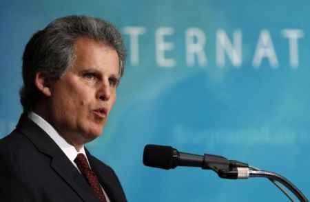 ΔΝΤ: Η παγκόσμια οικονομία κινδυνεύει με εκτροχιασμό