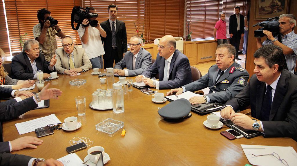 Σχέδιο «Αρτεμις» από Βρούτση – Δένδια για την αδήλωτη εργασία