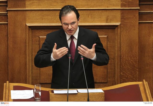 Papakonstantinou refuses to testify in person