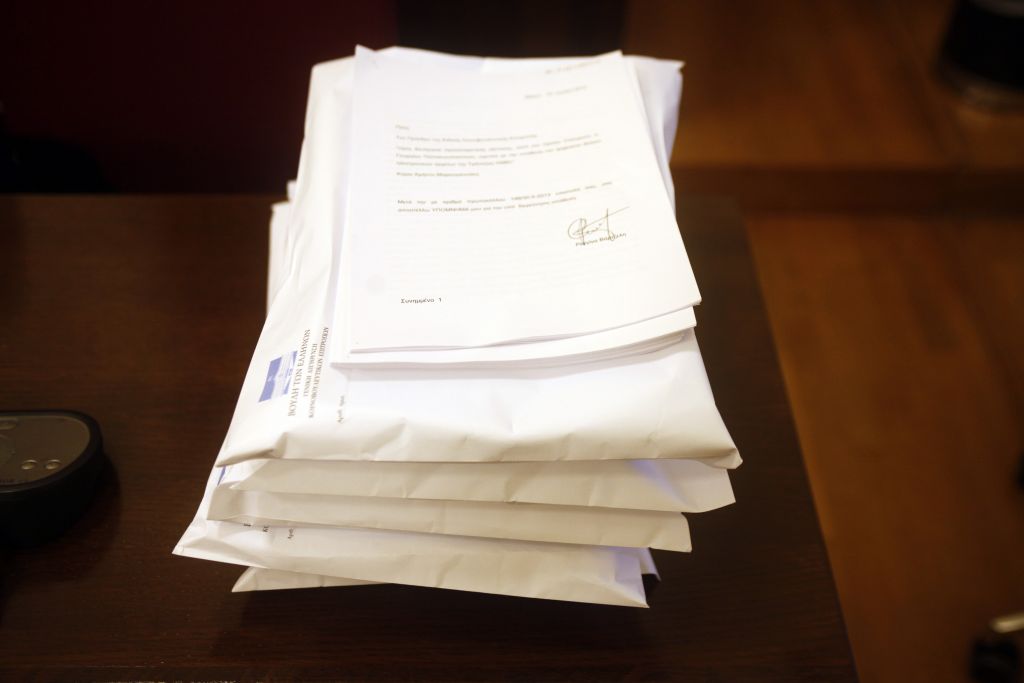 Βολές ΣΥΡΙΖΑ κατά Βενιζέλου και ΝΔ – ΔΗΜΑΡ για τη λίστα Λαγκάρντ