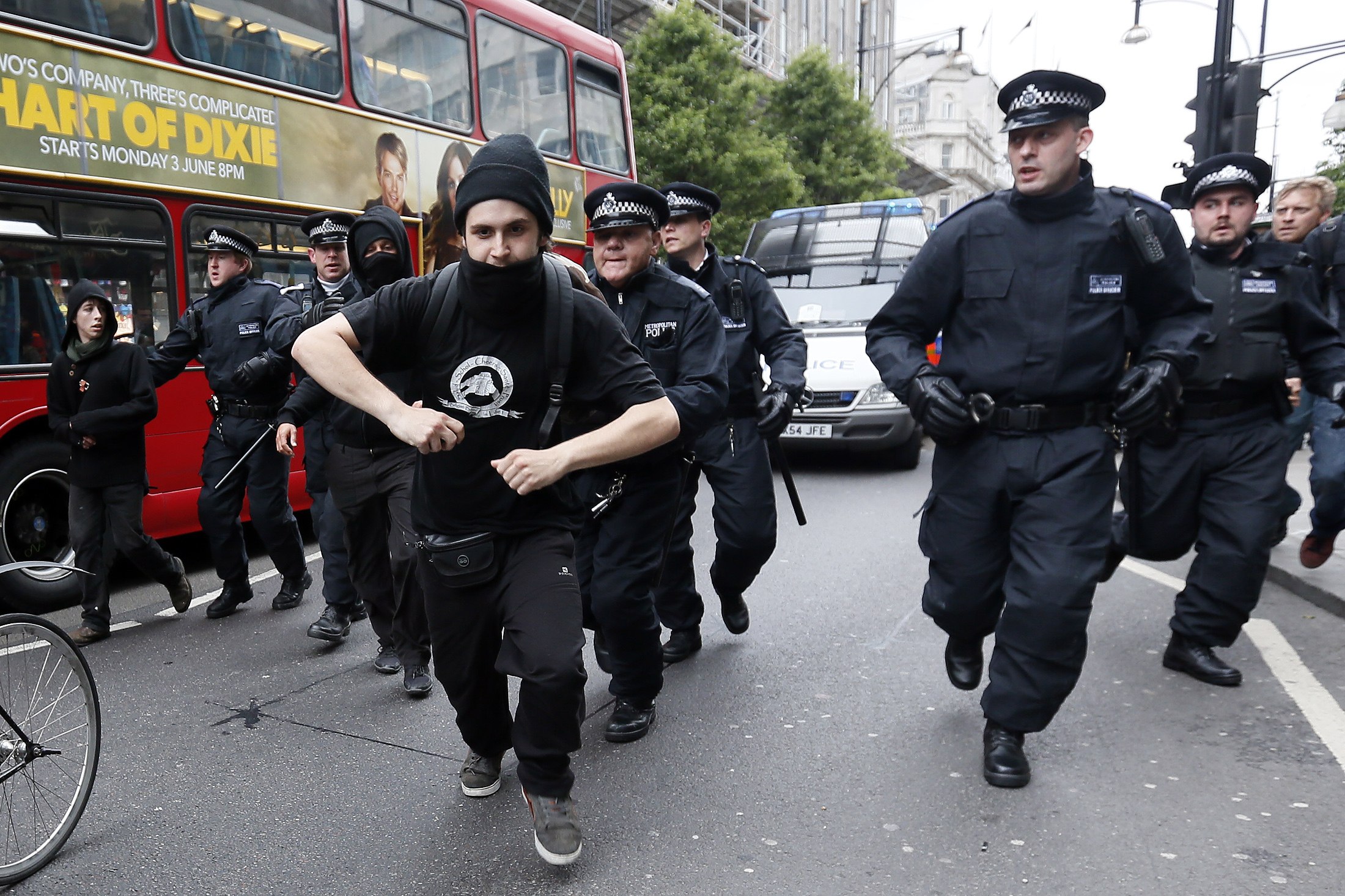 Επεισόδια στο Λονδίνο σε διαδήλωση κατά της G8