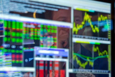 Ανάληψη ελληνικού ρίσκου από ξένους μέσω εταιρικών ομολόγων