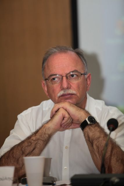 Παπαδημούλης : Εκτός του ελλείμματος οι επενδυτικές δαπάνες