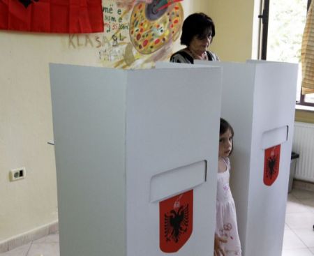 Αλβανία: Στις 25 Ιουνίου οι βουλευτικές εκλογές