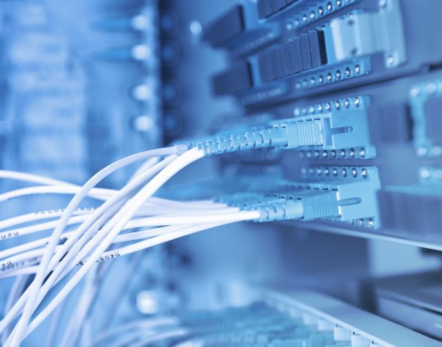 Ουραγός η Ελλάδα στα δίκτυα νέας γενιάς