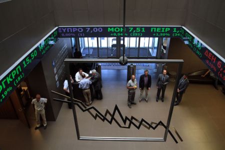 Τα funds που «αγοράζουν» Ελλάδα