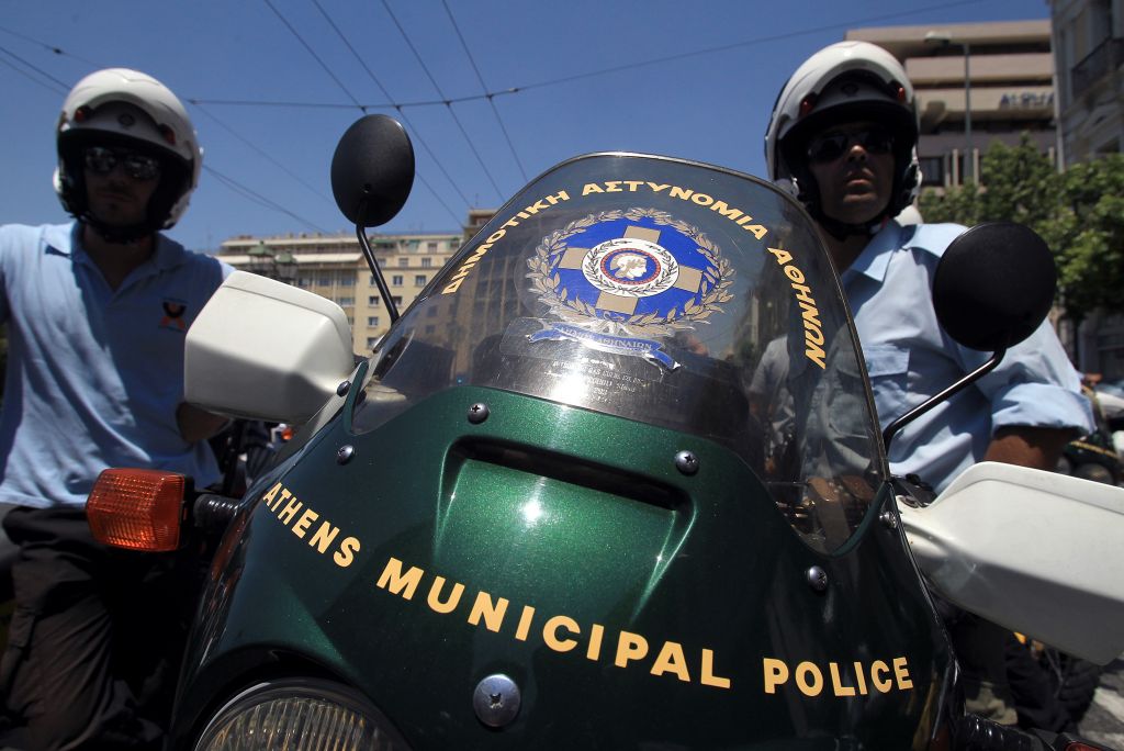 ΚΕΔΕ: Ζητά προσλήψεις για την επανασύσταση της Δημοτικής Αστυνομίας