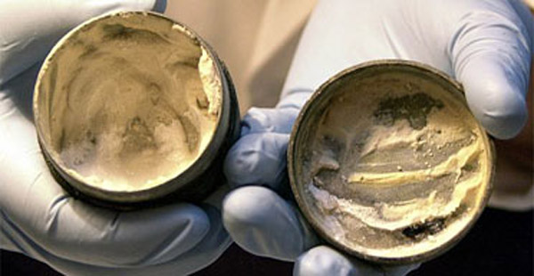 Κρέμα 2.000 ετών μαζί με τα αποτυπώματα του κατόχου της | tovima.gr