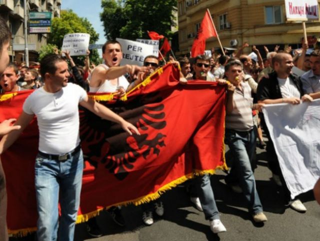 Deutsche Welle: απόπειρες αναζωπύρωσης του αλβανκού εθνικισμού