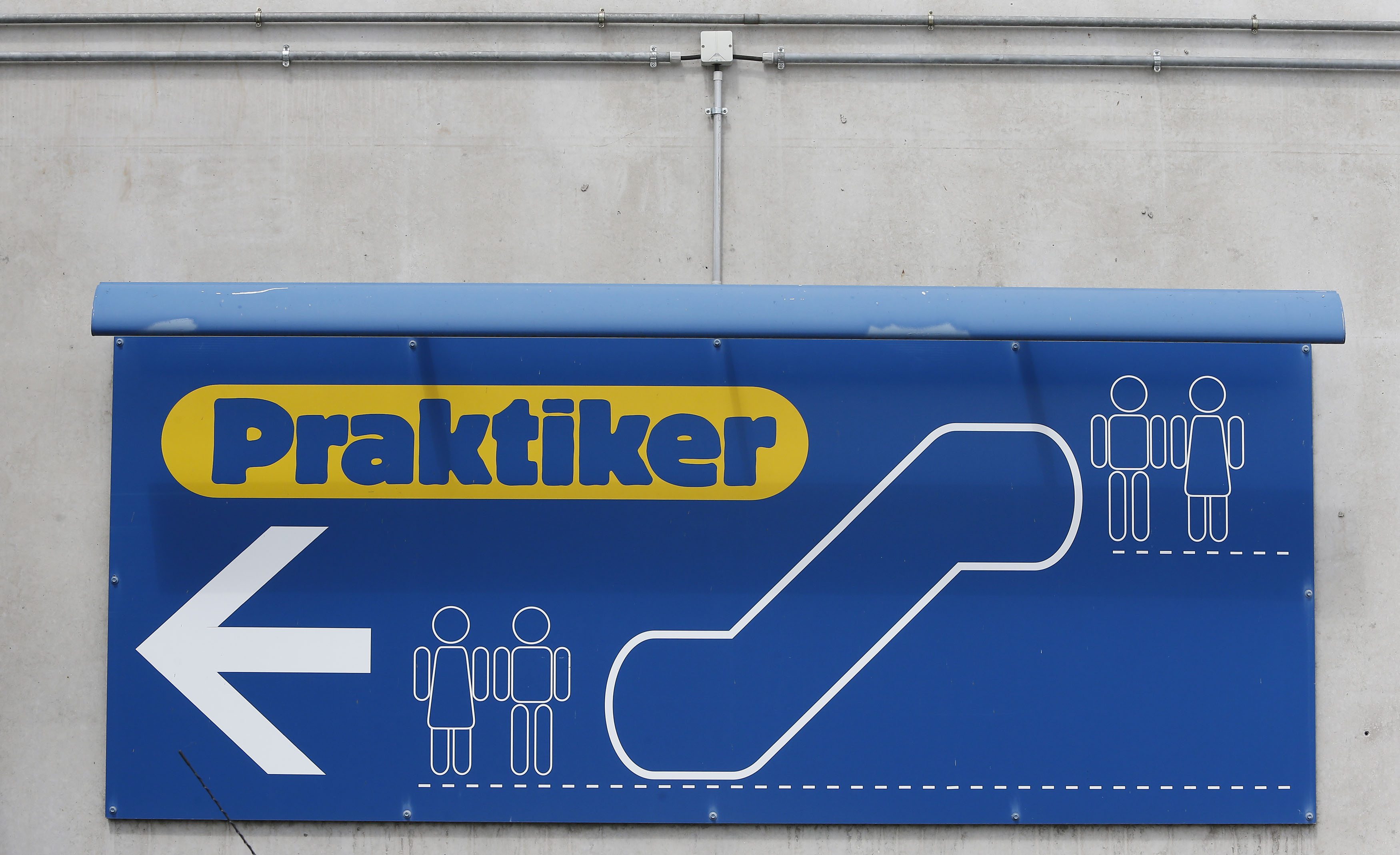 Η Fairfax εξαγόρασε την Praktiker Hellas