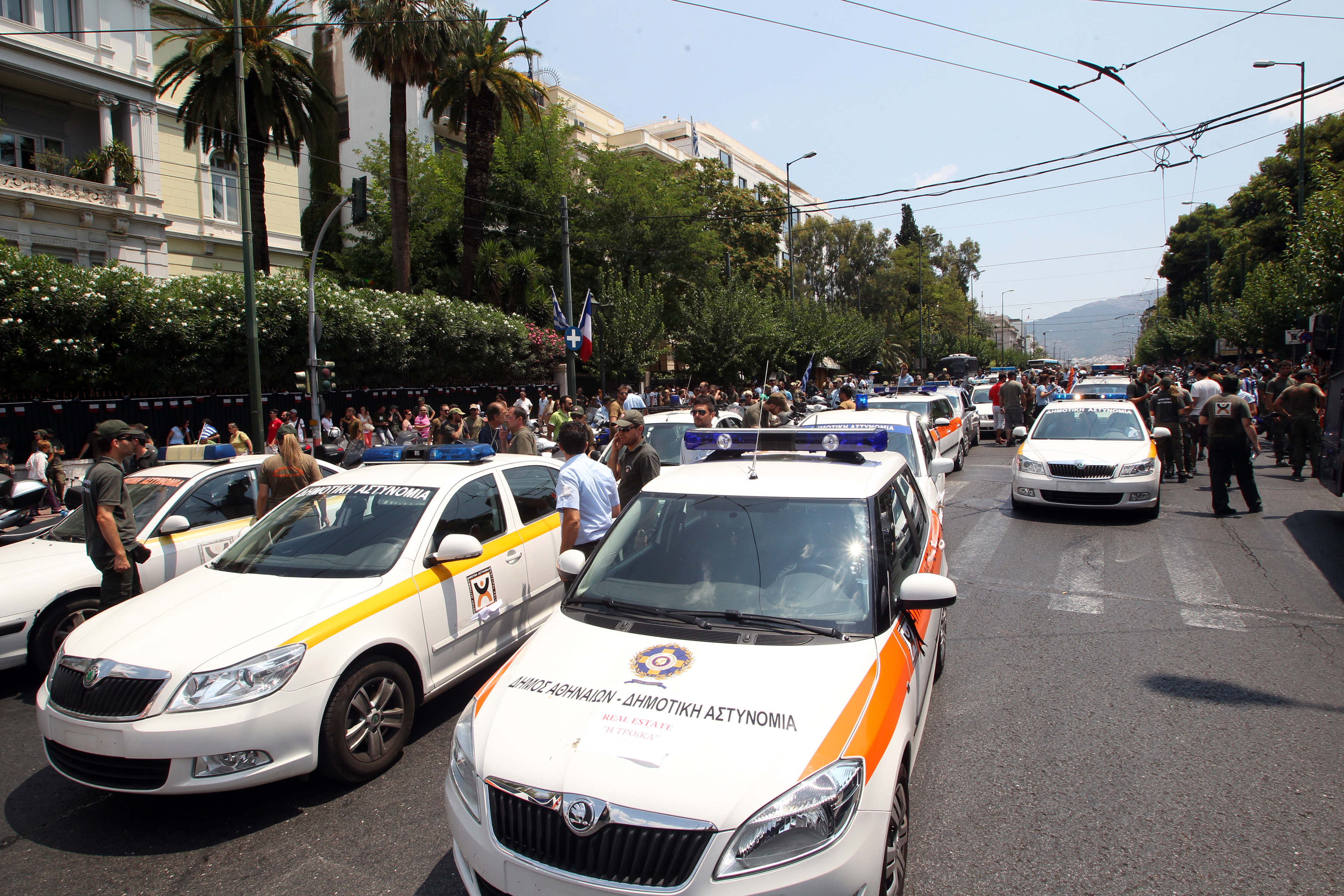 «Η τρόικα πιέζει, δεν εμπιστεύεται την Ελλάδα», λέει το γραφείο παρακολούθησης του Προϋπολογισμού της Βουλής