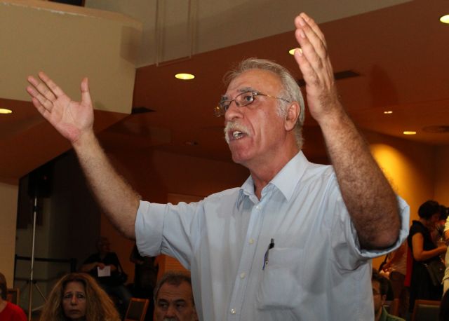 Ο κ. Δ. Βίτσας γραμματέας της ΚΠΕ του ΣΥΡΙΖΑ