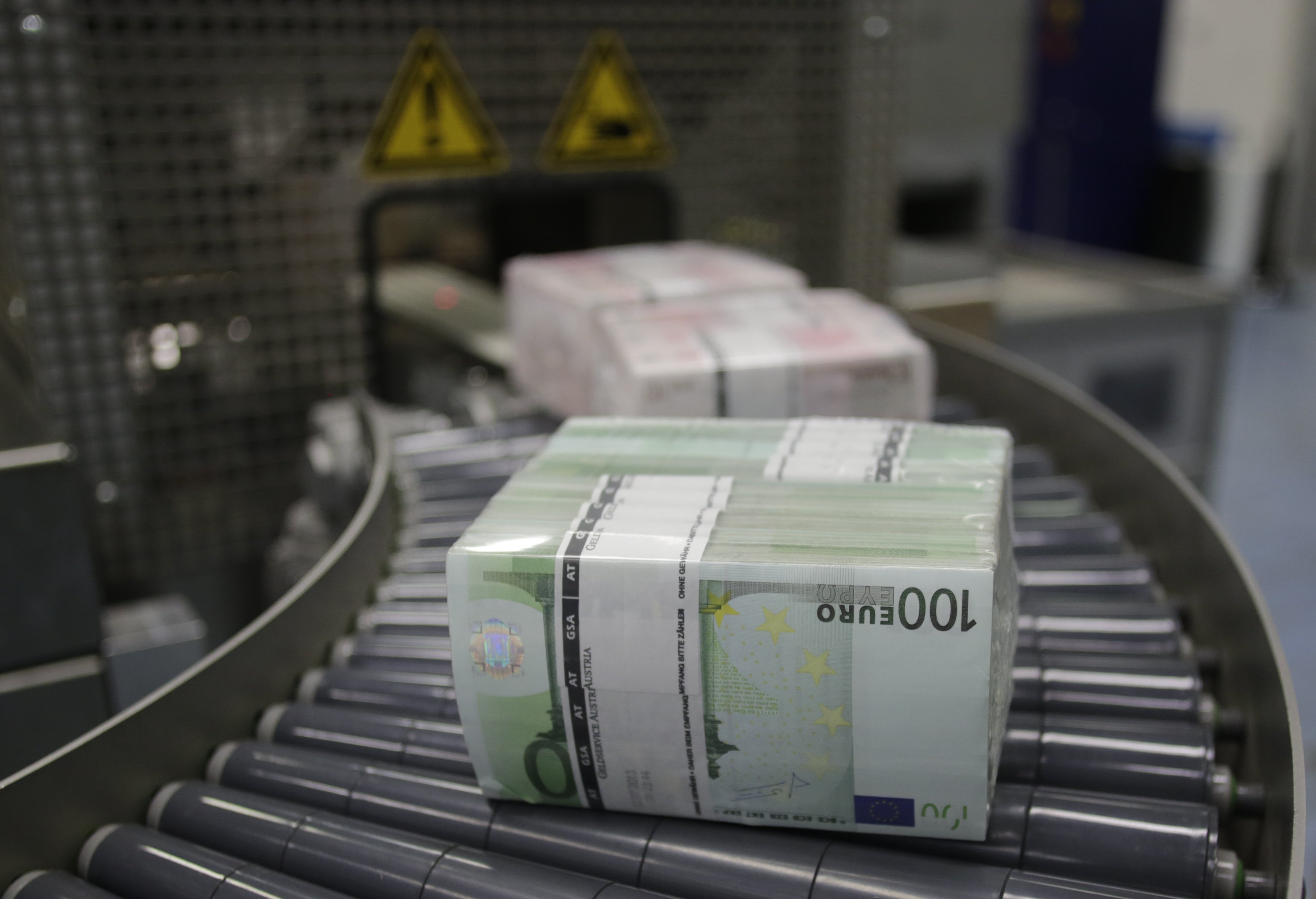 Εισροή €936 εκατ. κατέγραψαν οι άμεσες επενδύσεις στην Ελλάδα