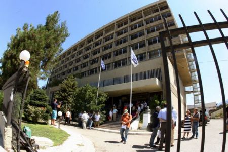 Συμφωνία Ενόπλων Δυνάμεων και ΕΑΣ για προμήθεια πυρομαχικών