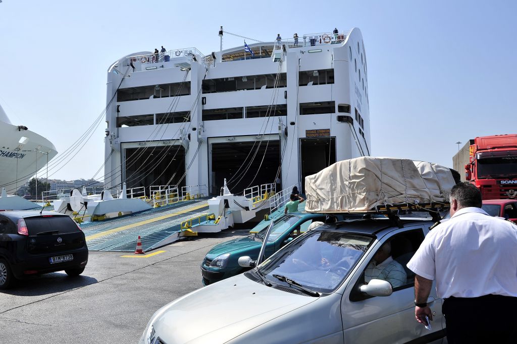 ΕΛΣΤΑΤ: Κέρδη στις μεταφορές έφερε η αύξηση του τουρισμού το 2013