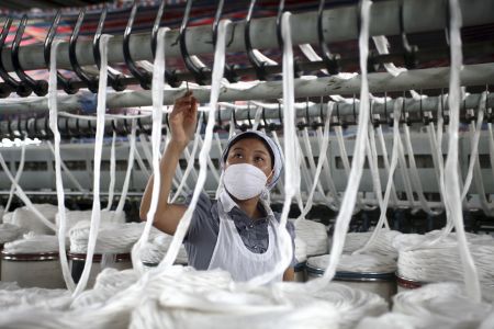 Ανεβάζει ταχύτητα η μεταποίηση στην Κίνα