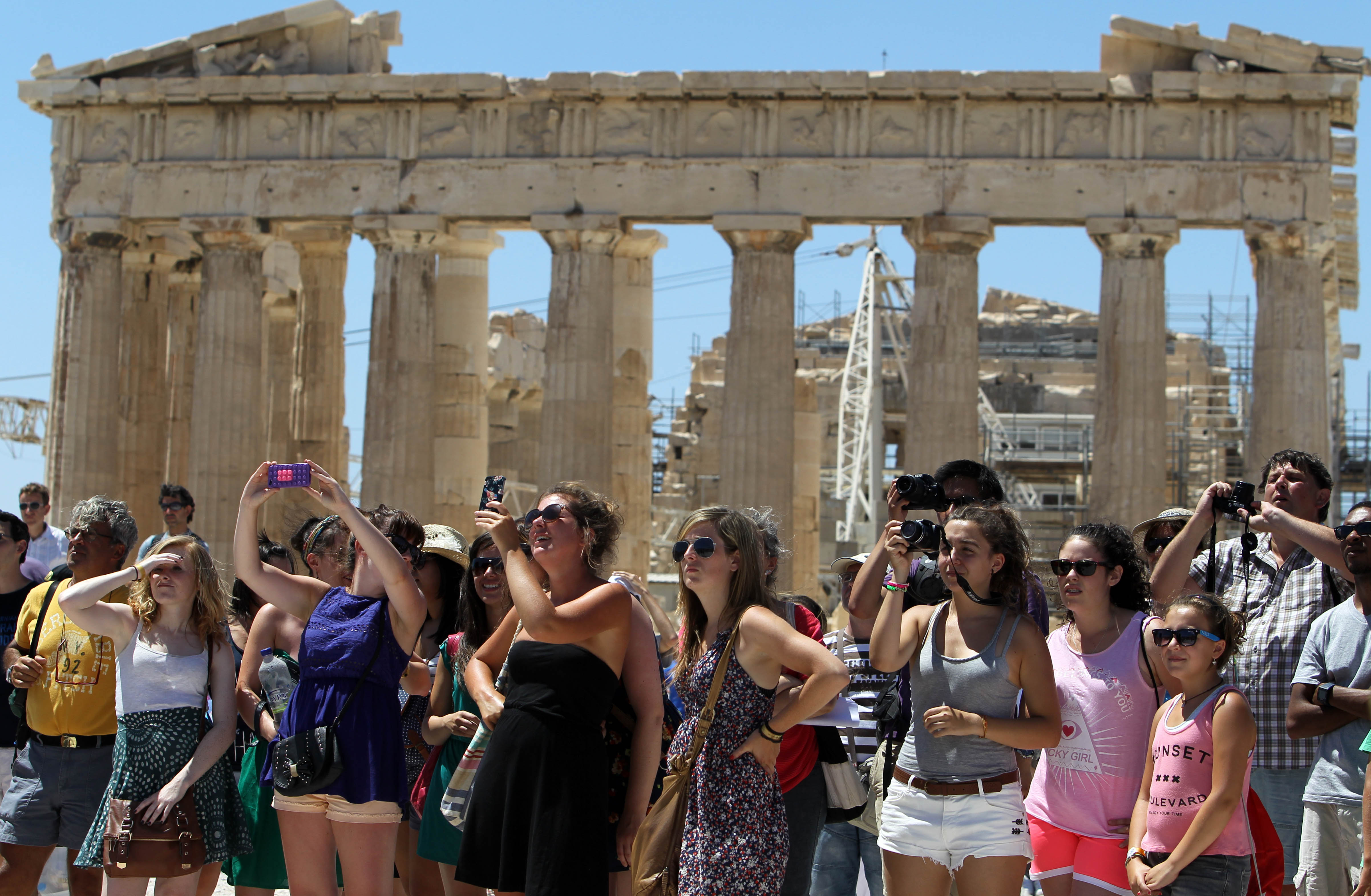 Τράπεζα της Ελλάδος: Για έσοδα – ρεκόρ πάει φέτος ο τουρισμός