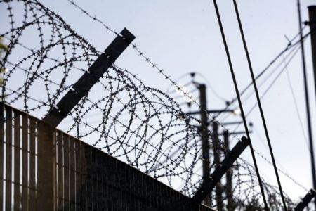 Αθώα παιδιά υπό κράτηση ως και 8 μήνες στην Αμυγδαλέζα