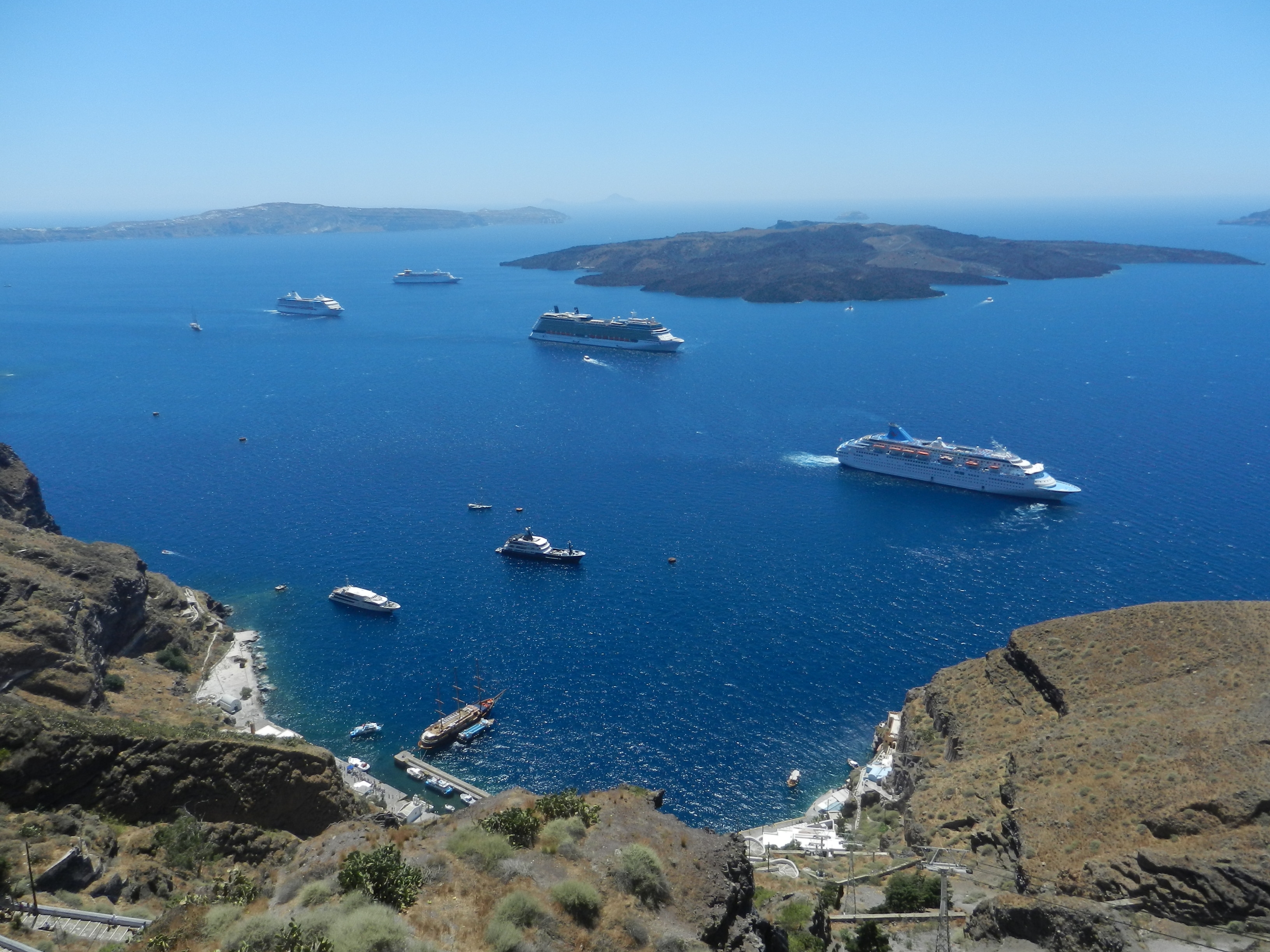 Τράπεζα της Ελλάδος: Ο τουρισμός έσπασε εφέτος όλα τα ρεκόρ