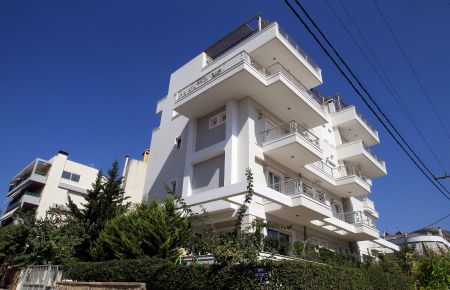 Με «χαράτσι» από  €2 ως €13 το μέτρο «κλείδωσε» ο νέος φόρος στα ακίνητα